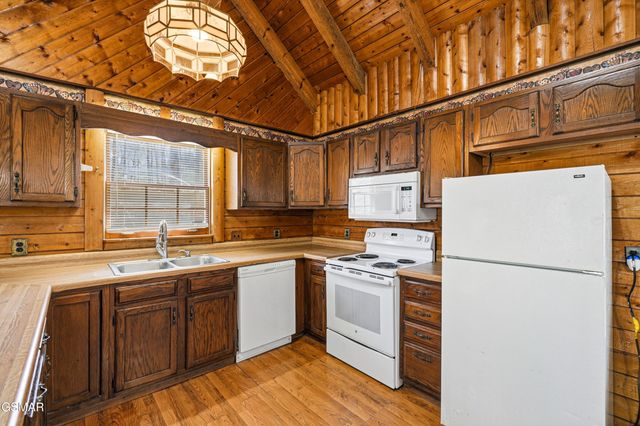 4432 E Scenic Drive, Gatlinburg, TN 37738