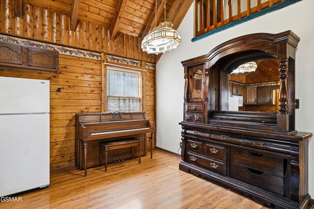 4432 E Scenic Drive, Gatlinburg, TN 37738