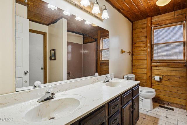 4432 E Scenic Drive, Gatlinburg, TN 37738