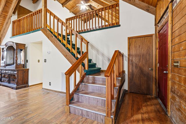 4432 E Scenic Drive, Gatlinburg, TN 37738