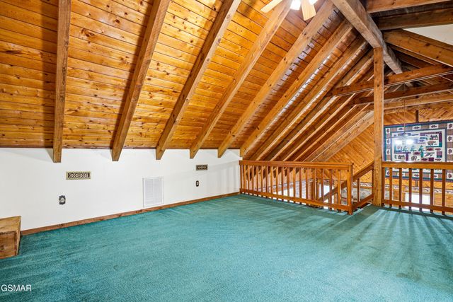 4432 E Scenic Drive, Gatlinburg, TN 37738