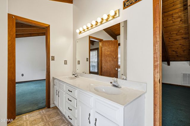 4432 E Scenic Drive, Gatlinburg, TN 37738