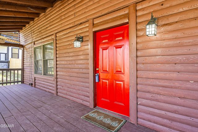 4432 E Scenic Drive, Gatlinburg, TN 37738