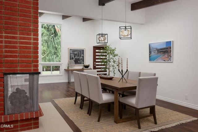 4528 El Camino Corto, La Canada Flintridge, CA 91011