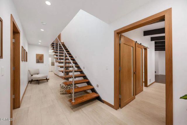 4528 El Camino Corto, La Canada Flintridge, CA 91011