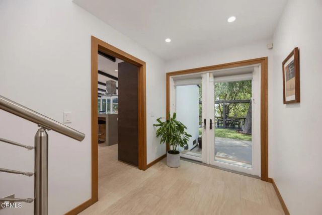 4528 El Camino Corto, La Canada Flintridge, CA 91011