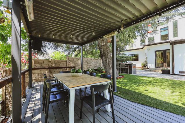 4528 El Camino Corto, La Canada Flintridge, CA 91011