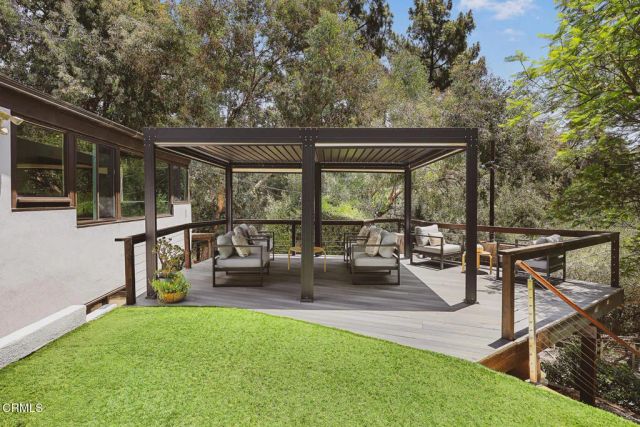 4528 El Camino Corto, La Canada Flintridge, CA 91011