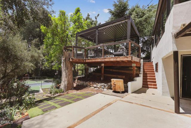4528 El Camino Corto, La Canada Flintridge, CA 91011