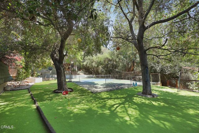 4528 El Camino Corto, La Canada Flintridge, CA 91011