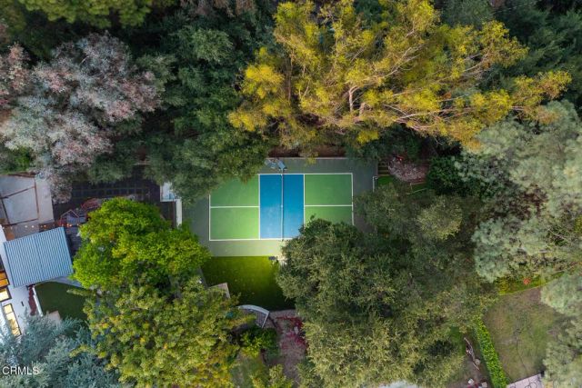 4528 El Camino Corto, La Canada Flintridge, CA 91011
