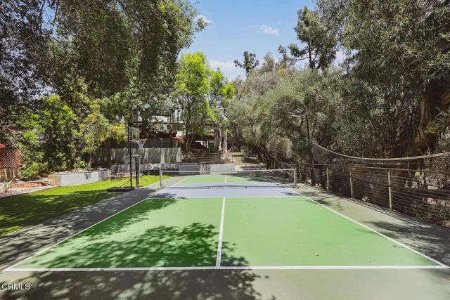 4528 El Camino Corto, La Canada Flintridge, CA 91011