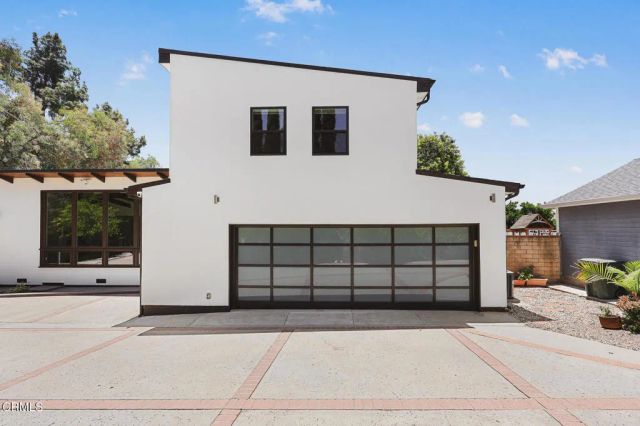 4528 El Camino Corto, La Canada Flintridge, CA 91011