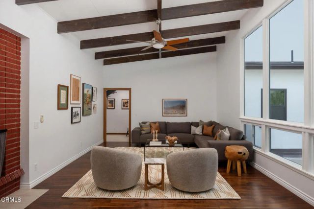 4528 El Camino Corto, La Canada Flintridge, CA 91011