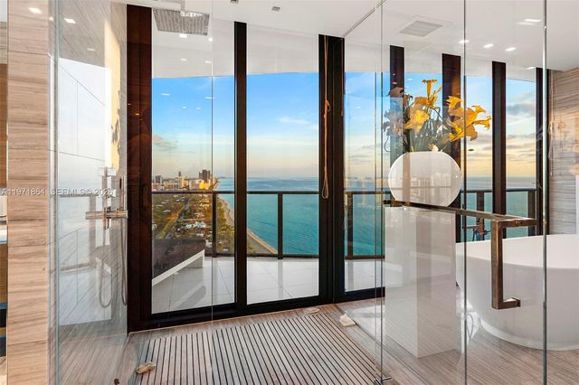 19575 Collins Avenue 30, Sunny Isles Beach, FL 33160