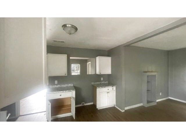 4853 Vinetta Drive, Fort Worth, TX 76119