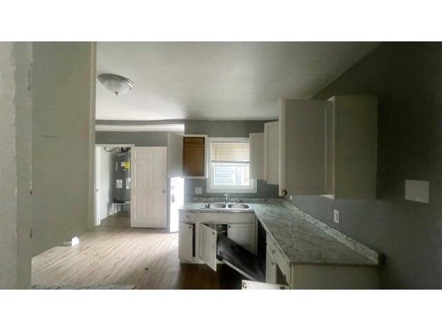 4853 Vinetta Drive, Fort Worth, TX 76119