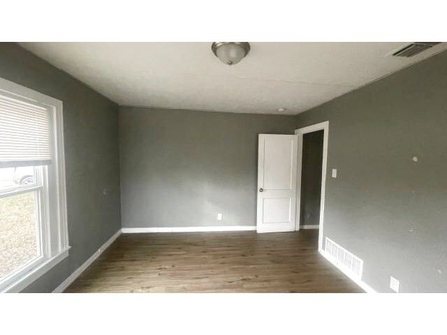 4853 Vinetta Drive, Fort Worth, TX 76119