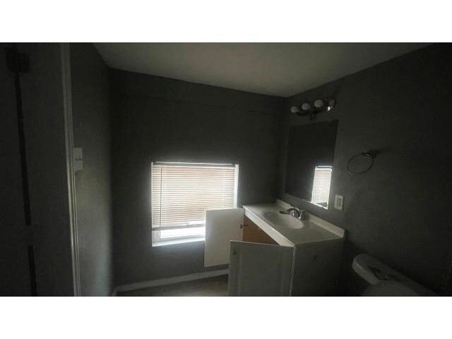 4853 Vinetta Drive, Fort Worth, TX 76119