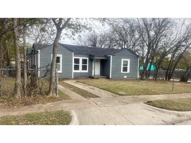 4853 Vinetta Drive, Fort Worth, TX 76119