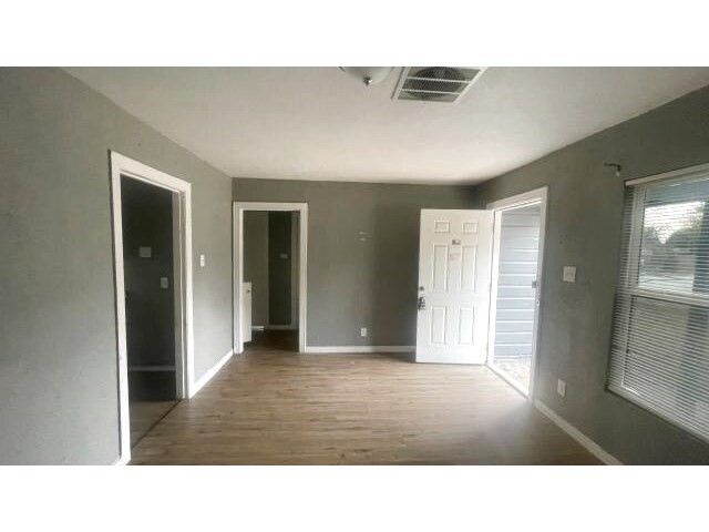 4853 Vinetta Drive, Fort Worth, TX 76119