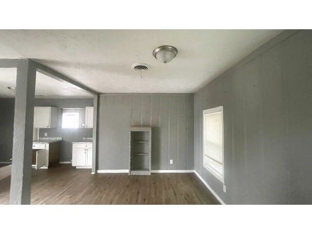 4853 Vinetta Drive, Fort Worth, TX 76119