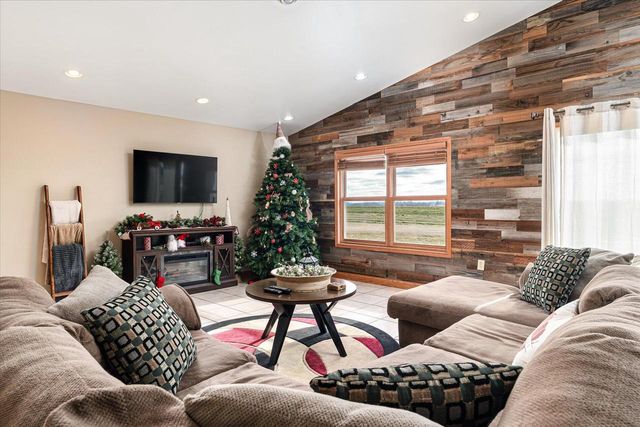 E4600 State Hwy 56, Viroqua, WI 54665