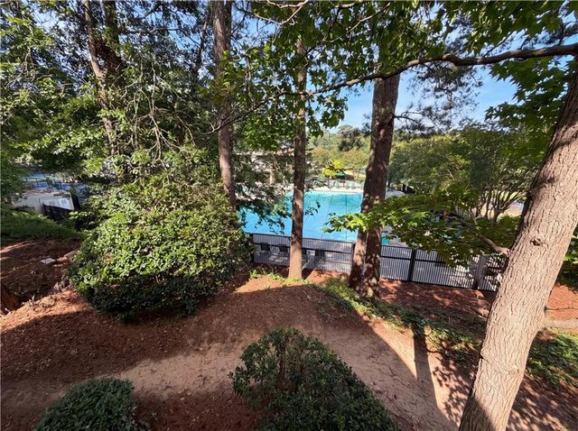 27 Chaumont Square NW, Atlanta, GA 30327