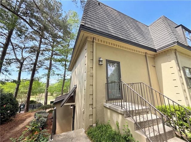 27 Chaumont Square NW, Atlanta, GA 30327