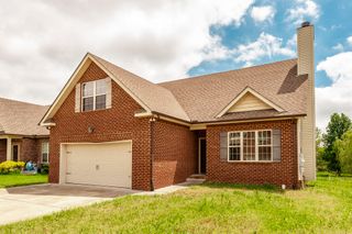 1040 Harper Dean Way, Gallatin, TN 37066