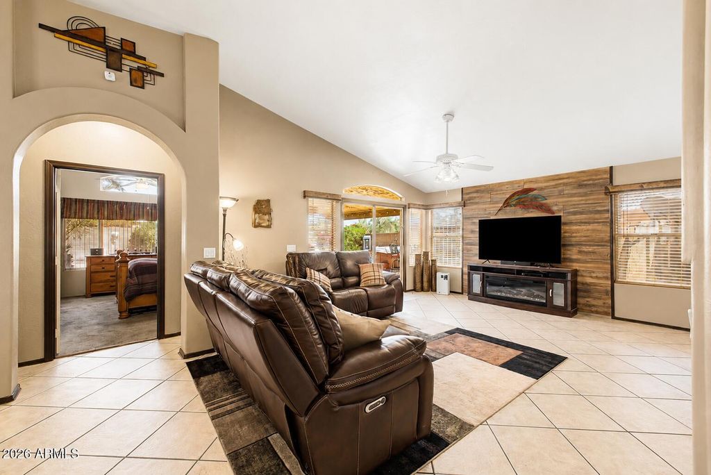 102 W MORROW Drive, Phoenix, AZ 85027 — photo 3