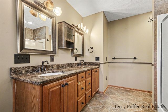 12080 Pine Cone Drive, Rockford, MI 49341