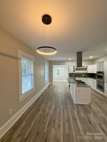 430 Faison Avenue, Charlotte, NC 28205