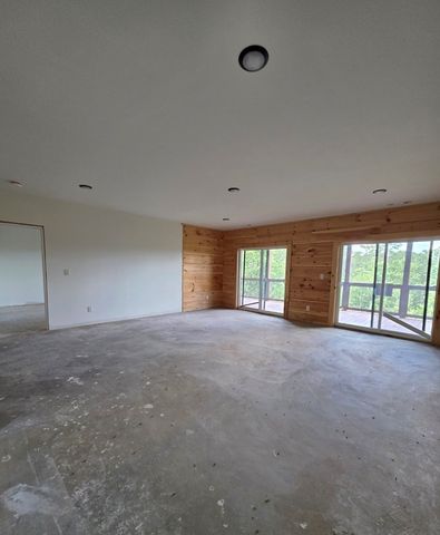 95 Ridgeline Lane, Mineral Bluff, GA 30559