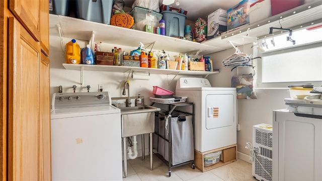 1032 NE 4th Court, Hallandale Beach, FL 33009