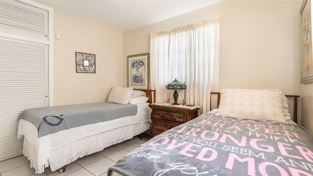 1032 NE 4th Court, Hallandale Beach, FL 33009