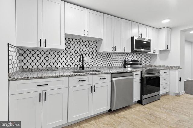 131 OLD DORWART ST, Lancaster, PA 17603