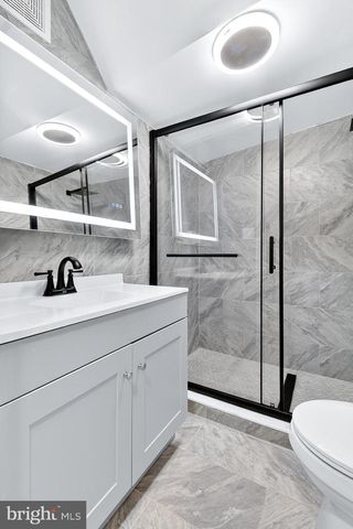 131 OLD DORWART ST, Lancaster, PA 17603