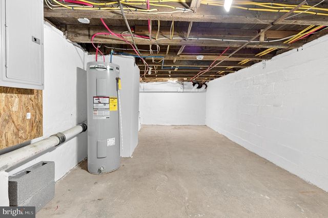 131 OLD DORWART ST, Lancaster, PA 17603