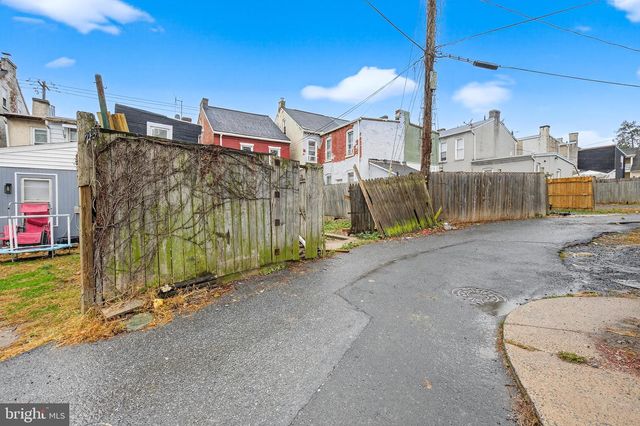 131 OLD DORWART ST, Lancaster, PA 17603