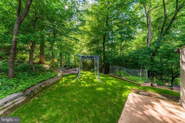 10400 CRESTMOOR DR, Silver Spring, MD 20901