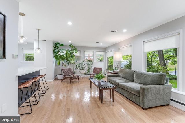 10400 CRESTMOOR DR, Silver Spring, MD 20901