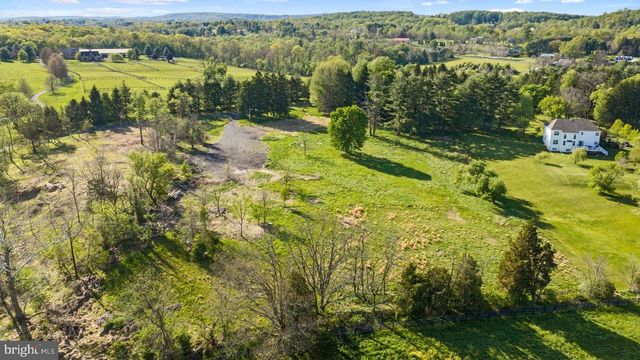 152 THOMPSON MILL RD, Newtown, PA 18940
