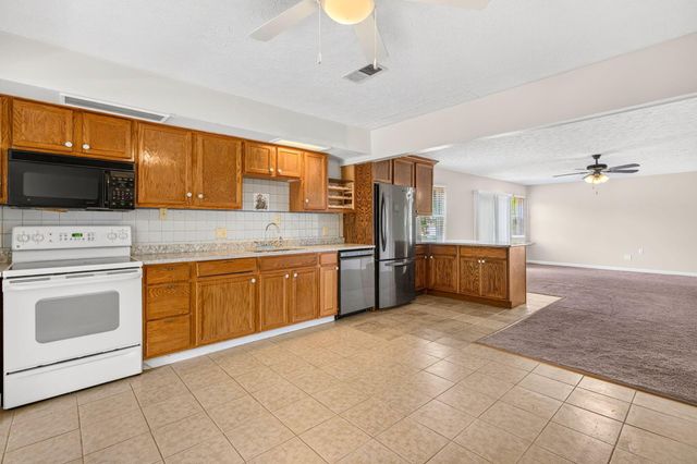340 Clark Court, Groveport, OH 43125