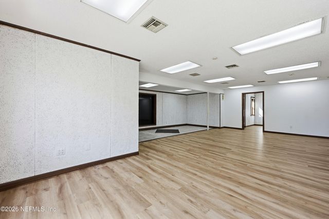 2400 CRILL Avenue, Palatka, FL 32177