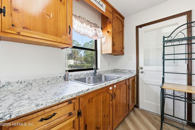 2400 CRILL Avenue, Palatka, FL 32177