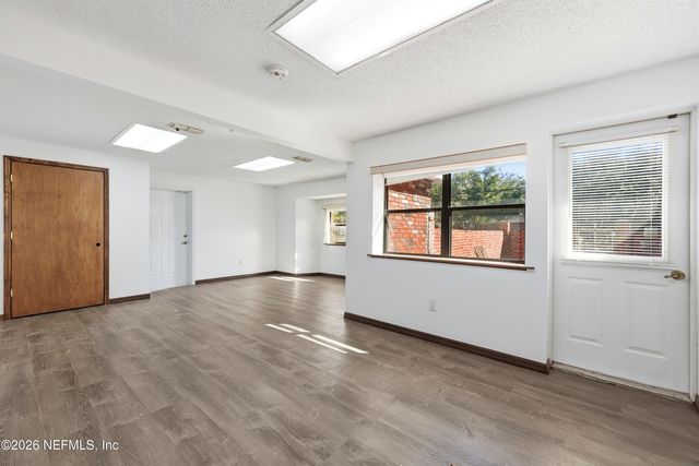 2400 CRILL Avenue, Palatka, FL 32177