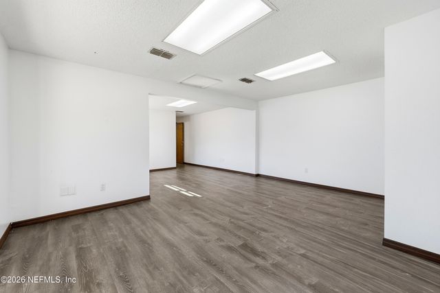 2400 CRILL Avenue, Palatka, FL 32177