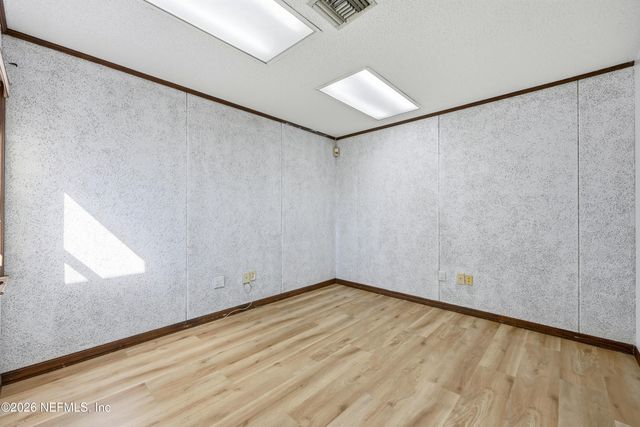 2400 CRILL Avenue, Palatka, FL 32177