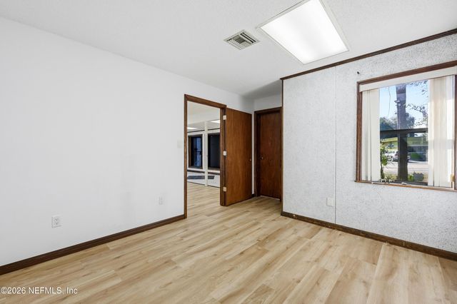 2400 CRILL Avenue, Palatka, FL 32177